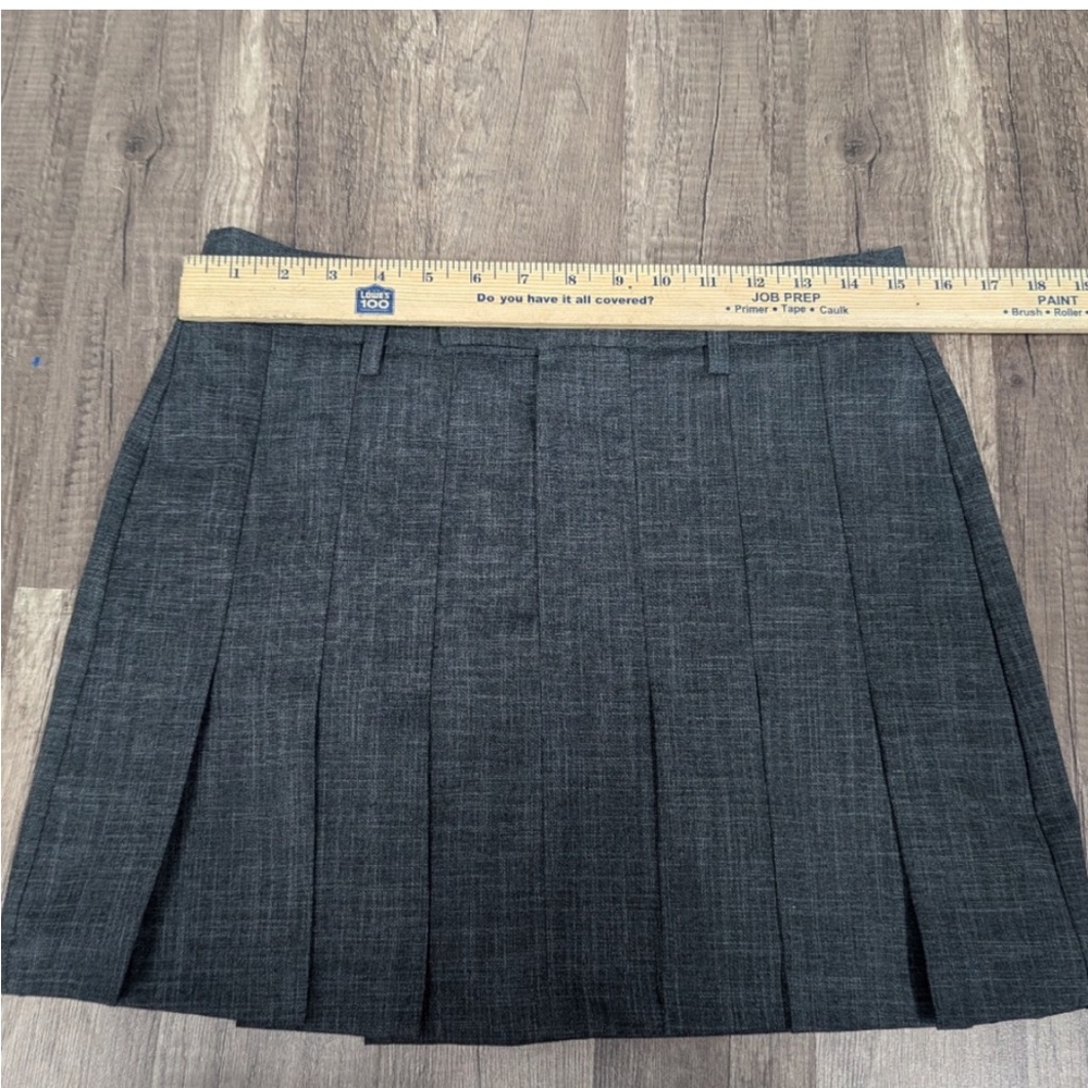 Commense Charcoal Pleated Mini Skirt